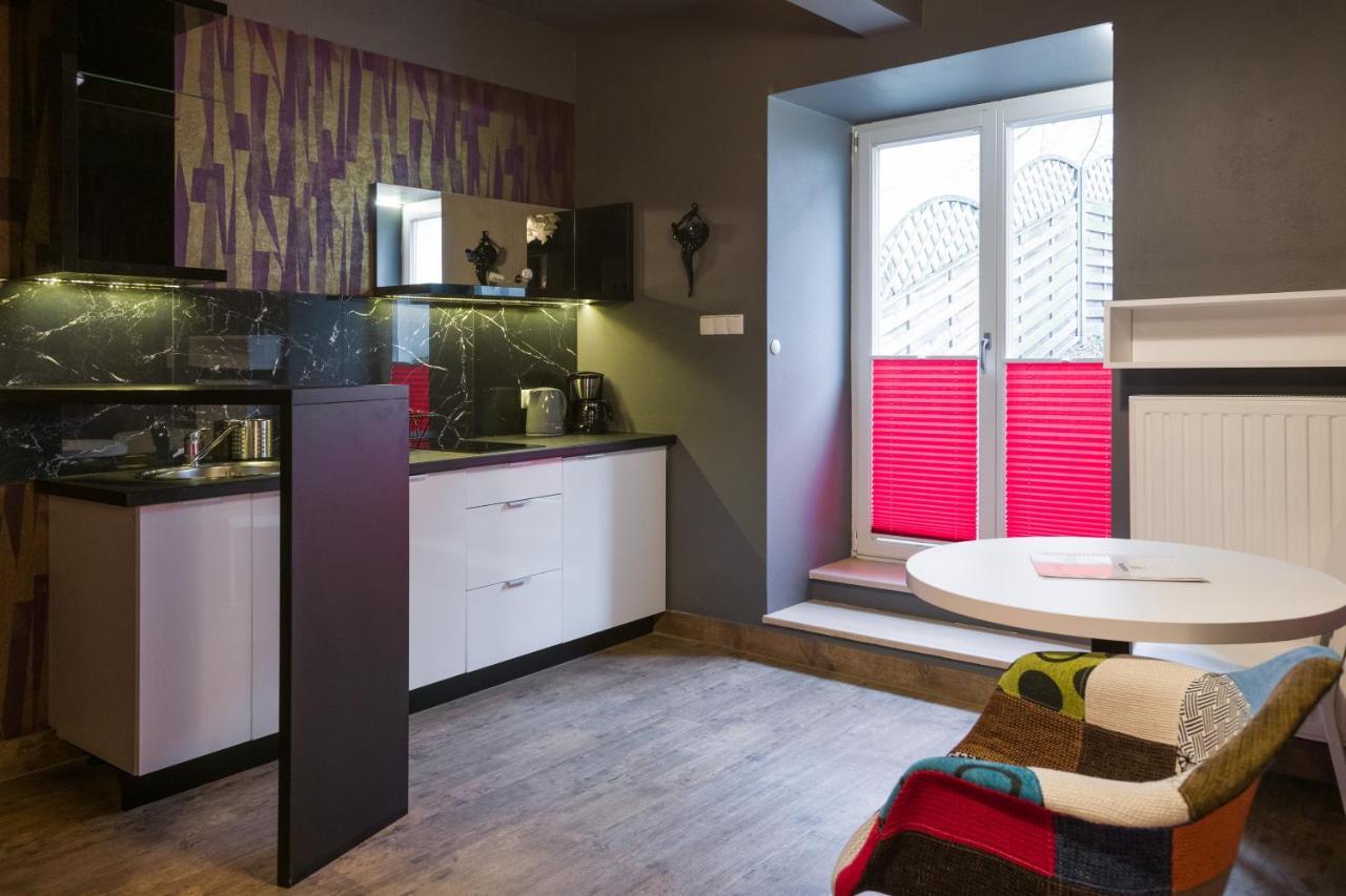 Yourplace Romantic Apartment With Private Patio Krakau Buitenkant foto