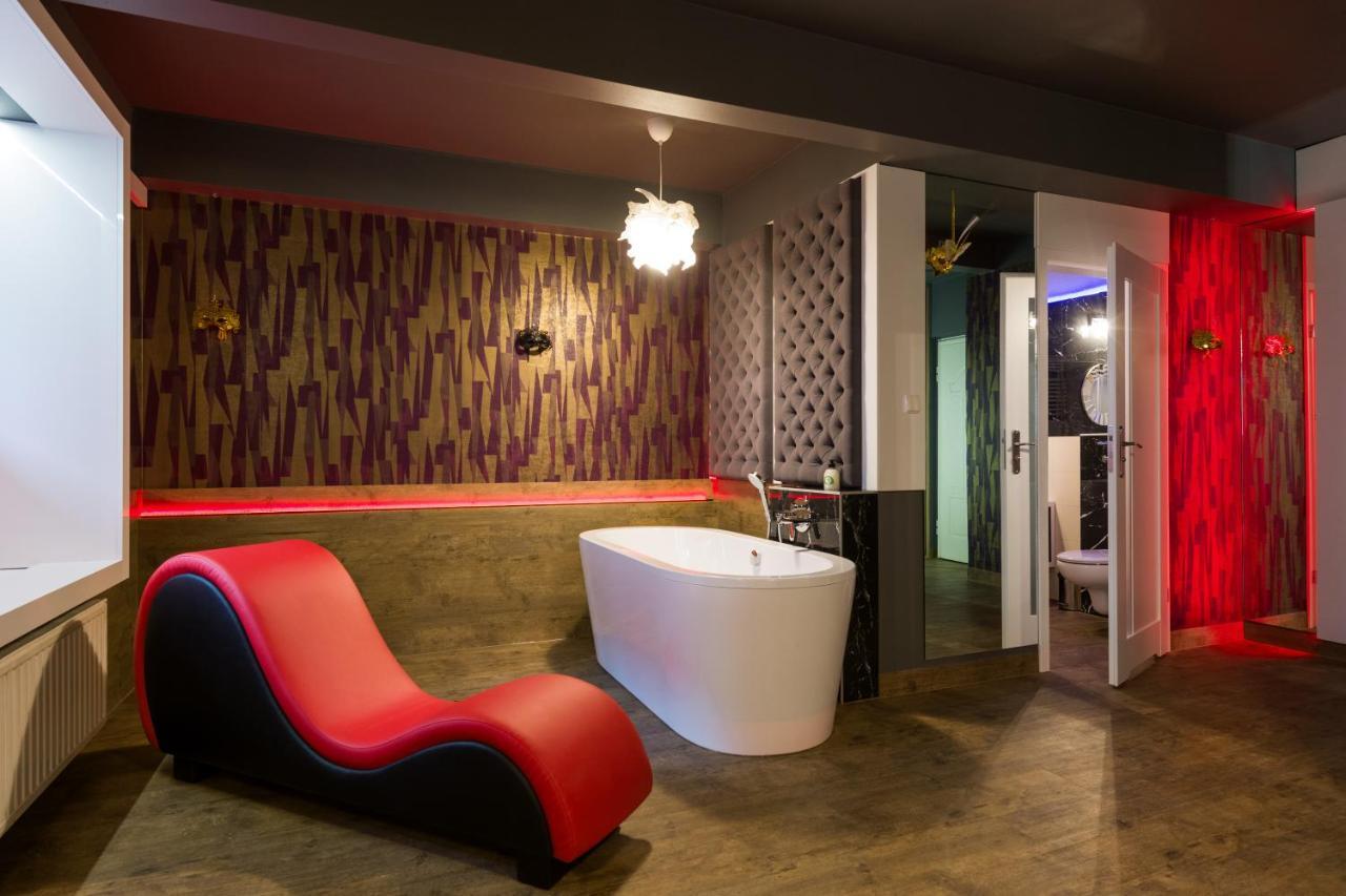 Yourplace Romantic Apartment With Private Patio Krakau Buitenkant foto